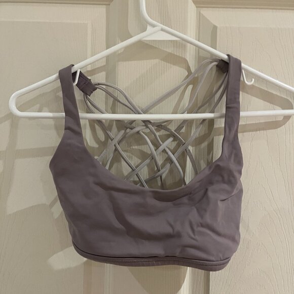 Lululemon sports bra light purple size 4 - Picture 2 of 2